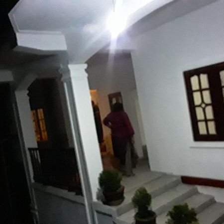Max Mount View Hotel Nuwara Eliya Buitenkant foto