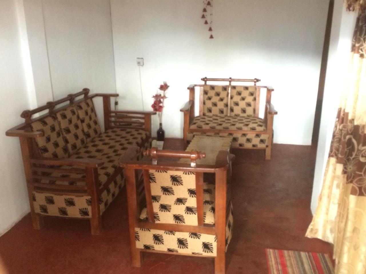 Max Mount View Hotel Nuwara Eliya Buitenkant foto